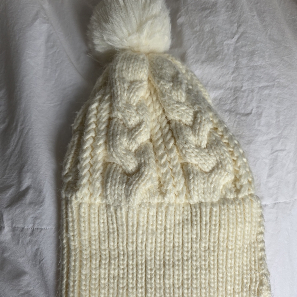 David and Young Cream Knit Beanie